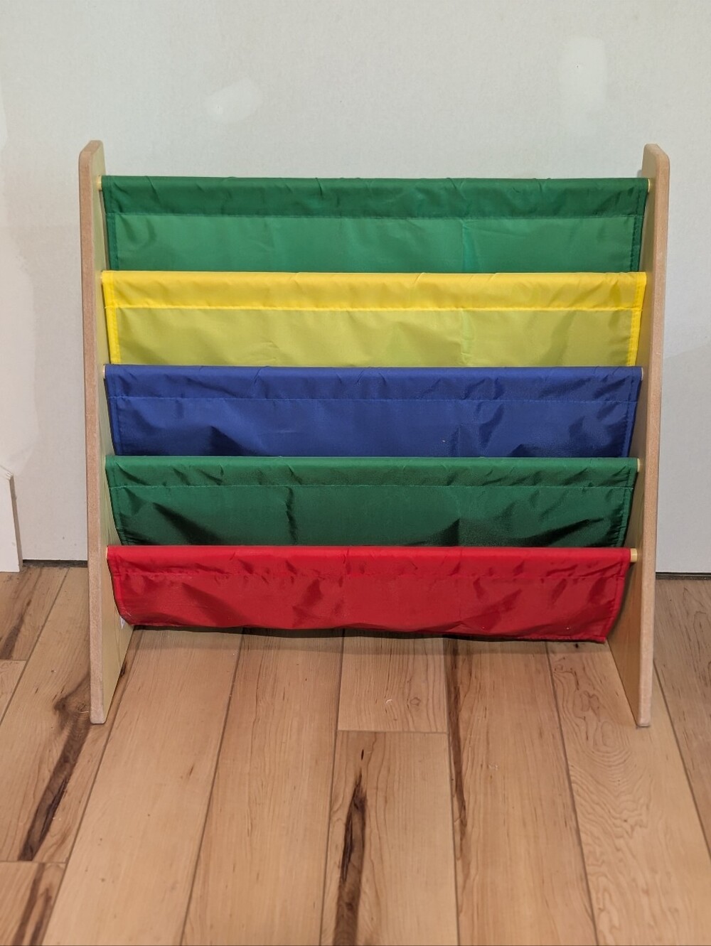 Kids Book Display Rack - Picture 2 of 6
